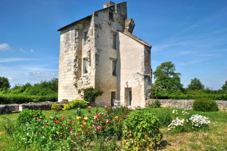 La Tour du Château des Etangs-1