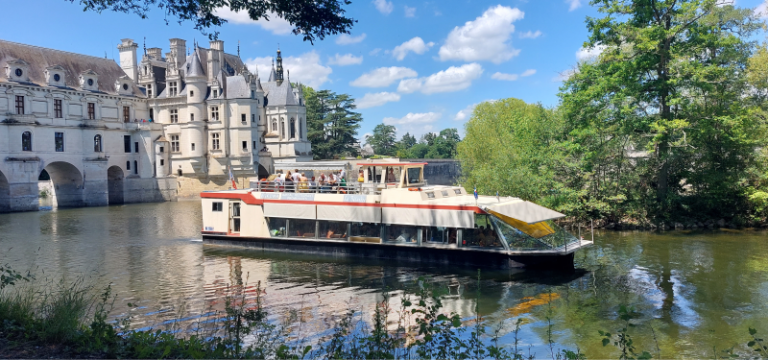 La Bélandre boat-restaurant-1