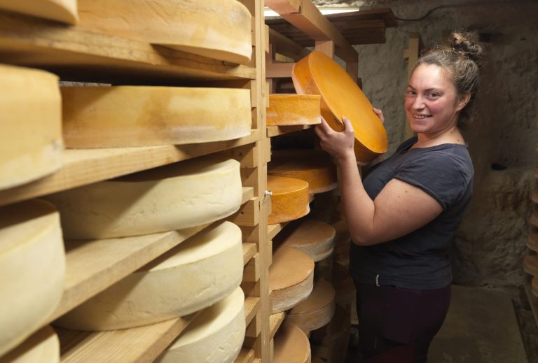 La fromagerie de Lucie (Lucie’s cheese dairy)-1