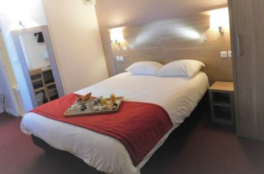 The-Originals-hotel-ambacia-tours-sud-chambre-double-room-service-petit-dejeuner-2