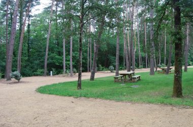 aire_camping-car_park_Céré-la-Ronde