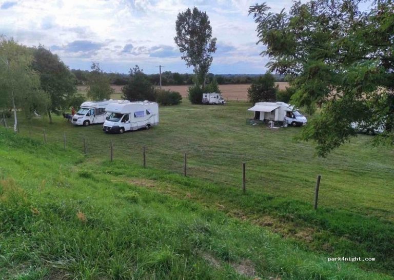 Aire d’accueil de camping-cars-1