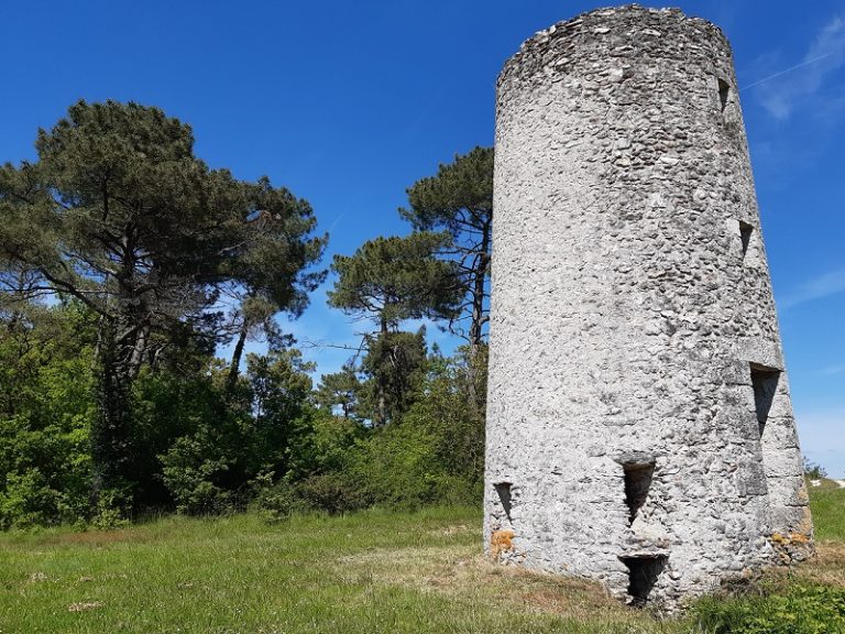 Le chemin des Moulins-1